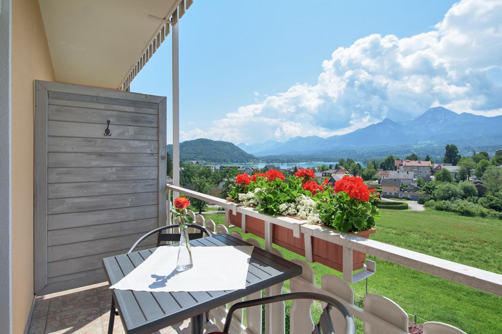 Hotel-Pension Melcher Drobollach am Faakersee Exterior foto